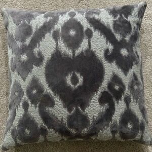 Z Gallerie charcoal and silver patterned accent pillow